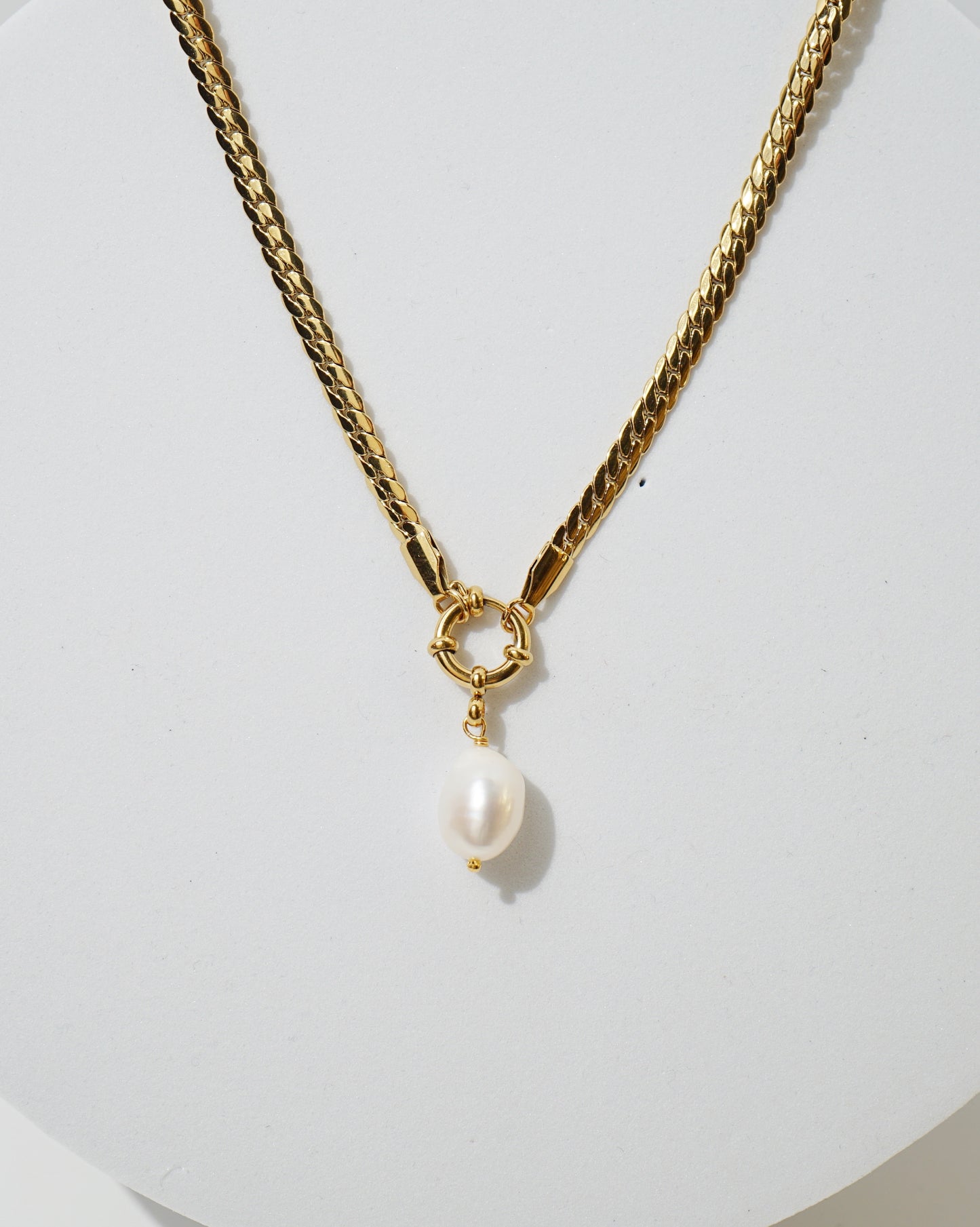Alia Chain Necklace