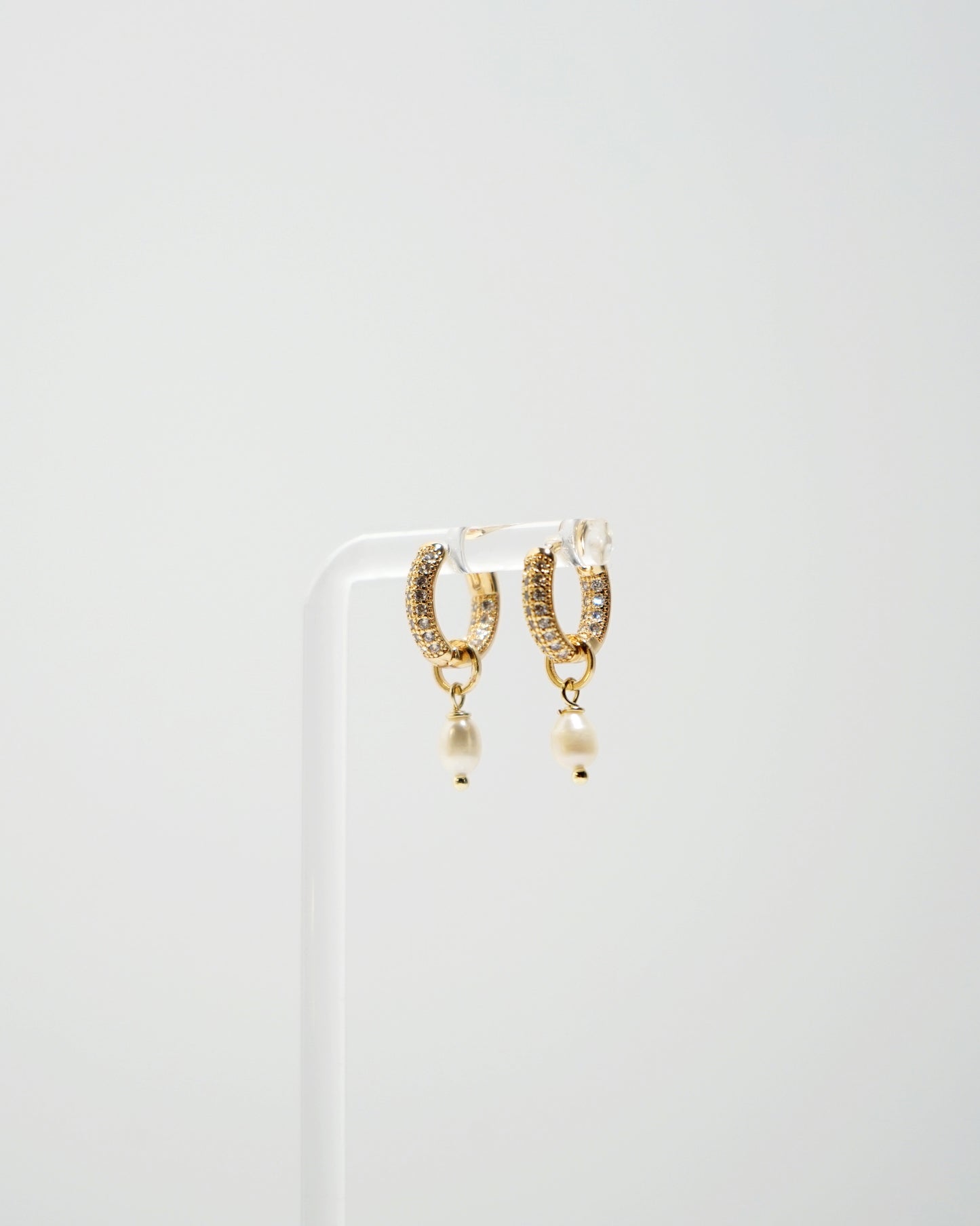 Shinny Small Hoop Earrings with Rice Pearl